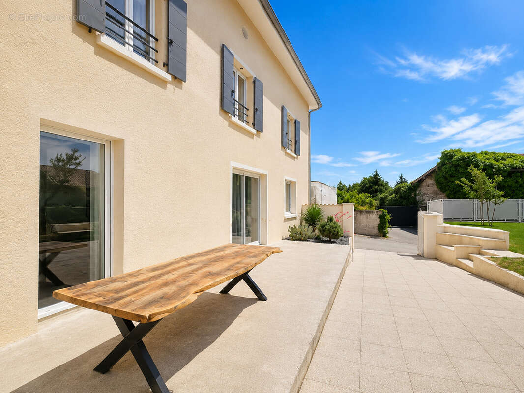 Maison rénovée 4ch - 193m2 - photo 19