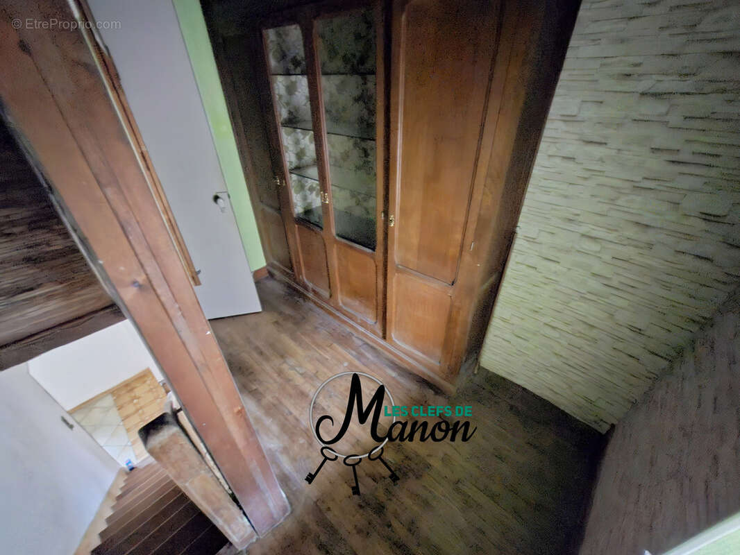 Maison à SAINT-LEGER-LA-MONTAGNE