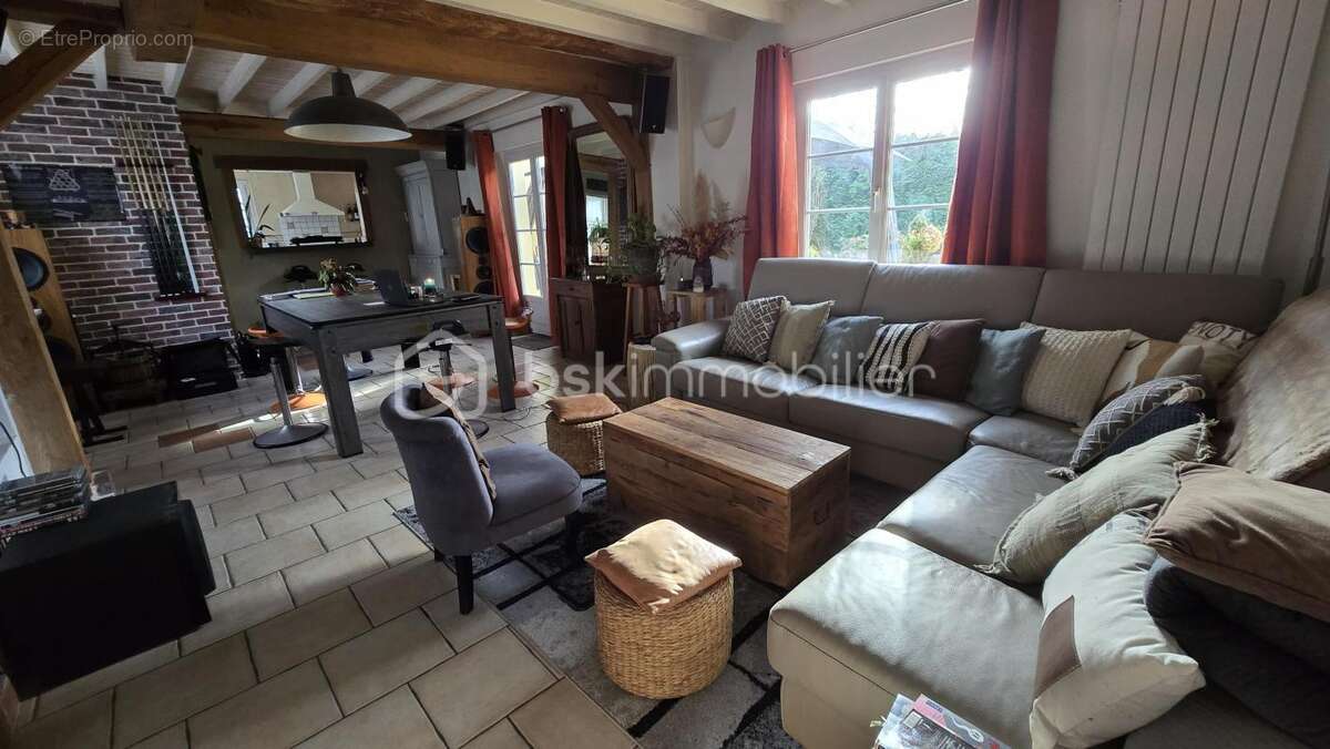 Maison à HOUPPEVILLE