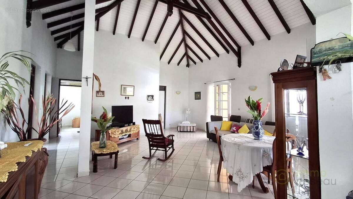 Maison 170 m² à Goyave  - photo 7