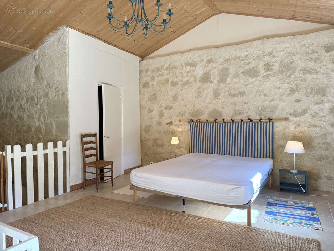 Maison à TOMBEBOEUF