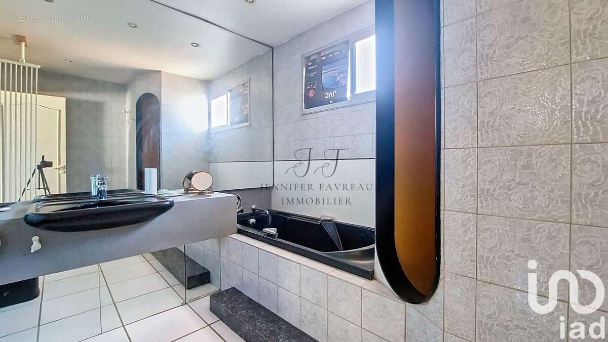 Photo 8 - Maison à CARBON-BLANC