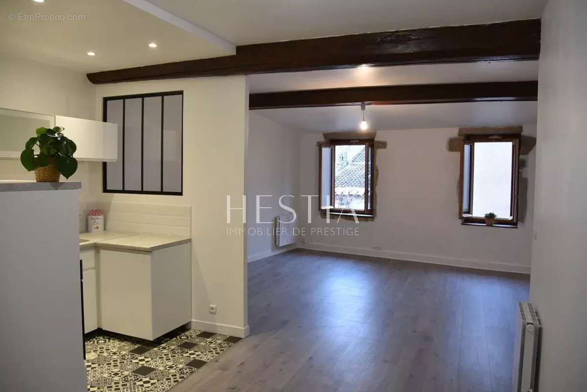 Appartement à ANSE