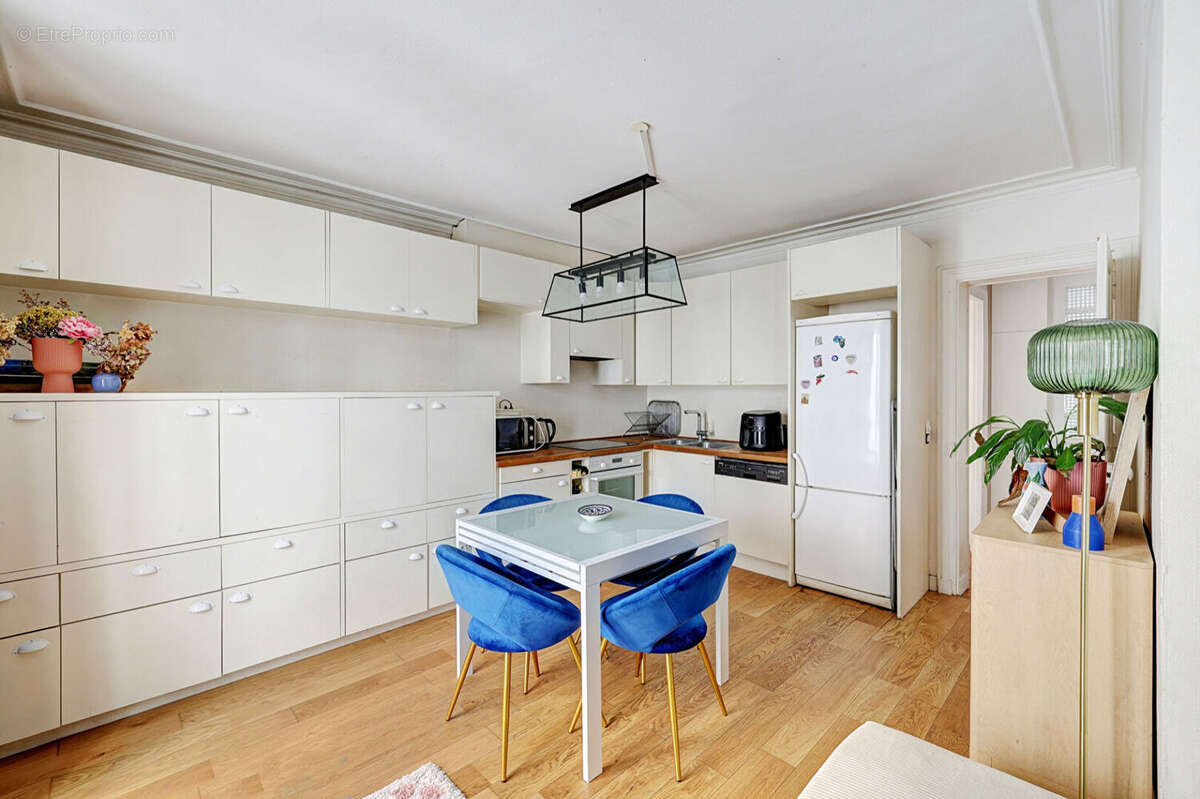 Appartement à PARIS-11E