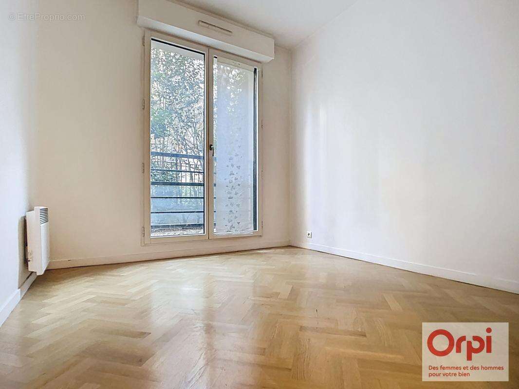Appartement à ISSY-LES-MOULINEAUX