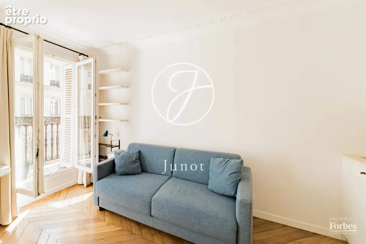 Paris 9e – EUROPE / RUE DE PARME – Studio – 17,03m² Carrez – Balcon – Plein sud – Ascenseur - photo 4