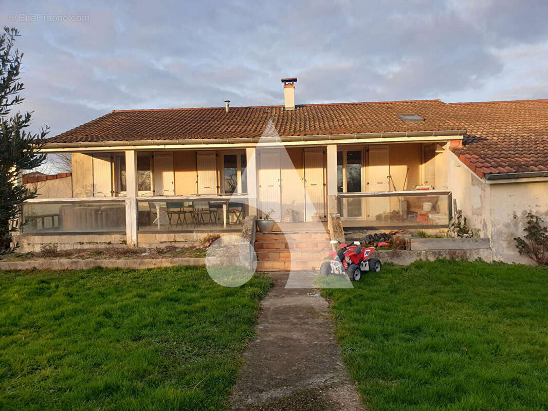 Maison à VILLARS-LES-DOMBES