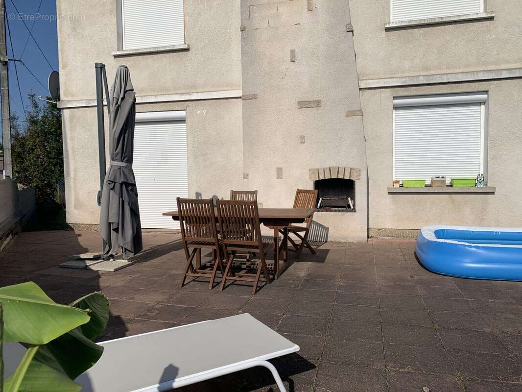 Maison à LAMARCHE-SUR-SAONE