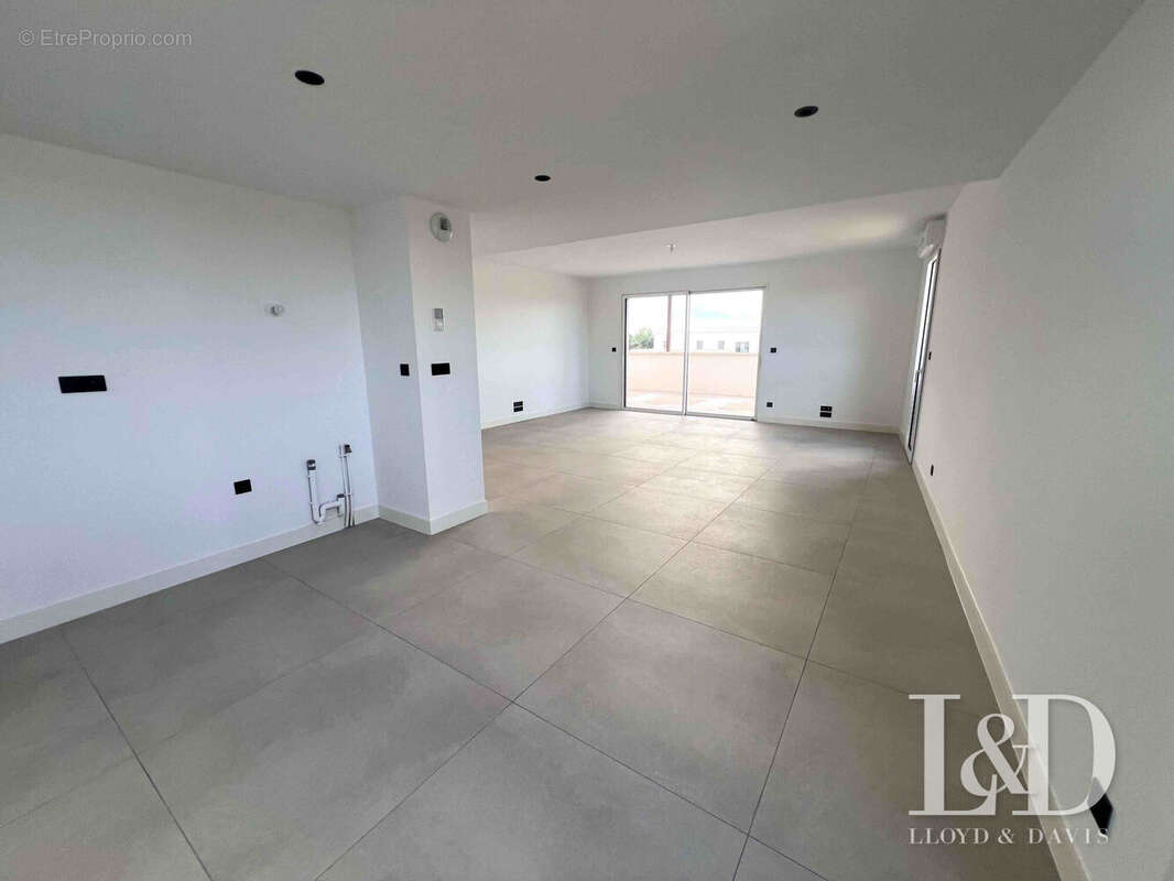 Appartement à CASTRIES