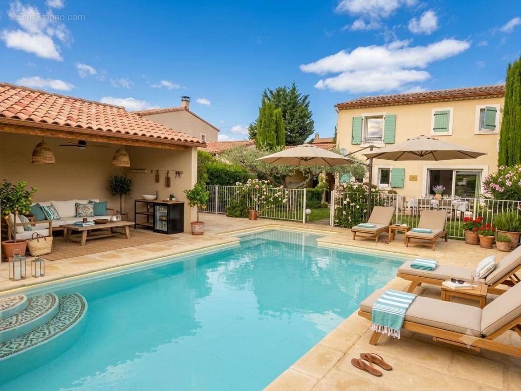 Maison à SAINT-HILAIRE-D'OZILHAN