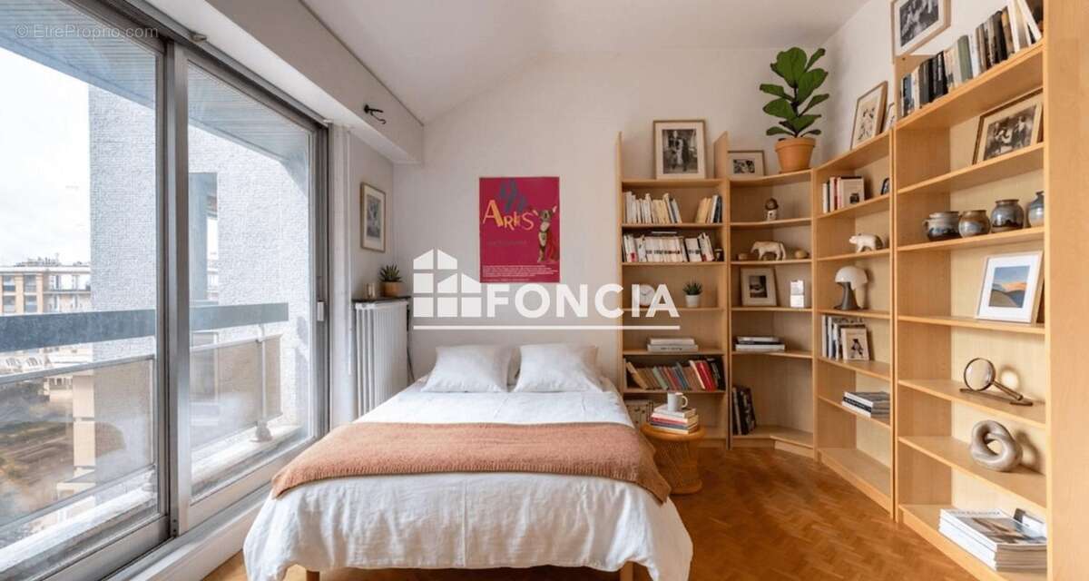 Appartement à LEVALLOIS-PERRET