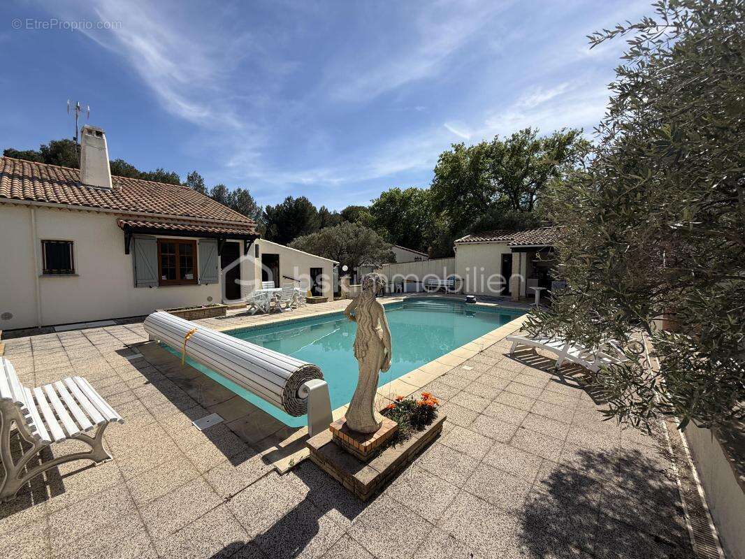 Maison à PELISSANNE