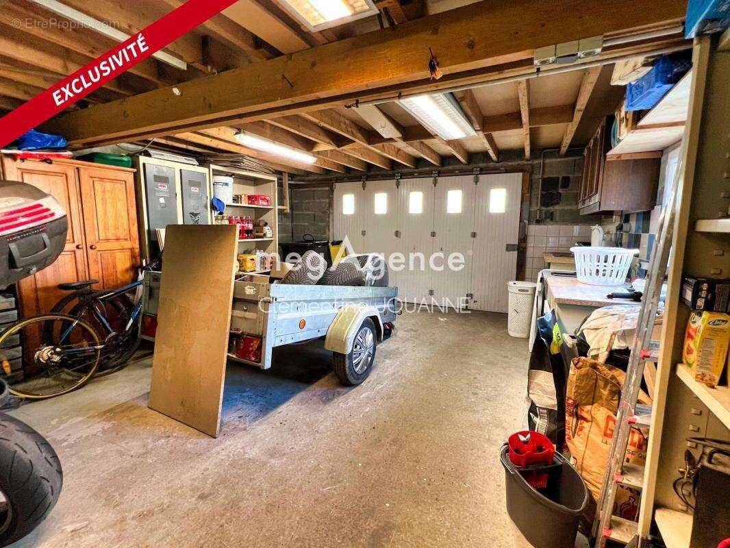 Maison à BEAUMONT-HAGUE