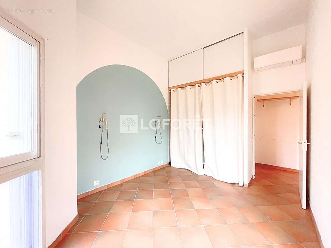 Appartement à VALBONNE
