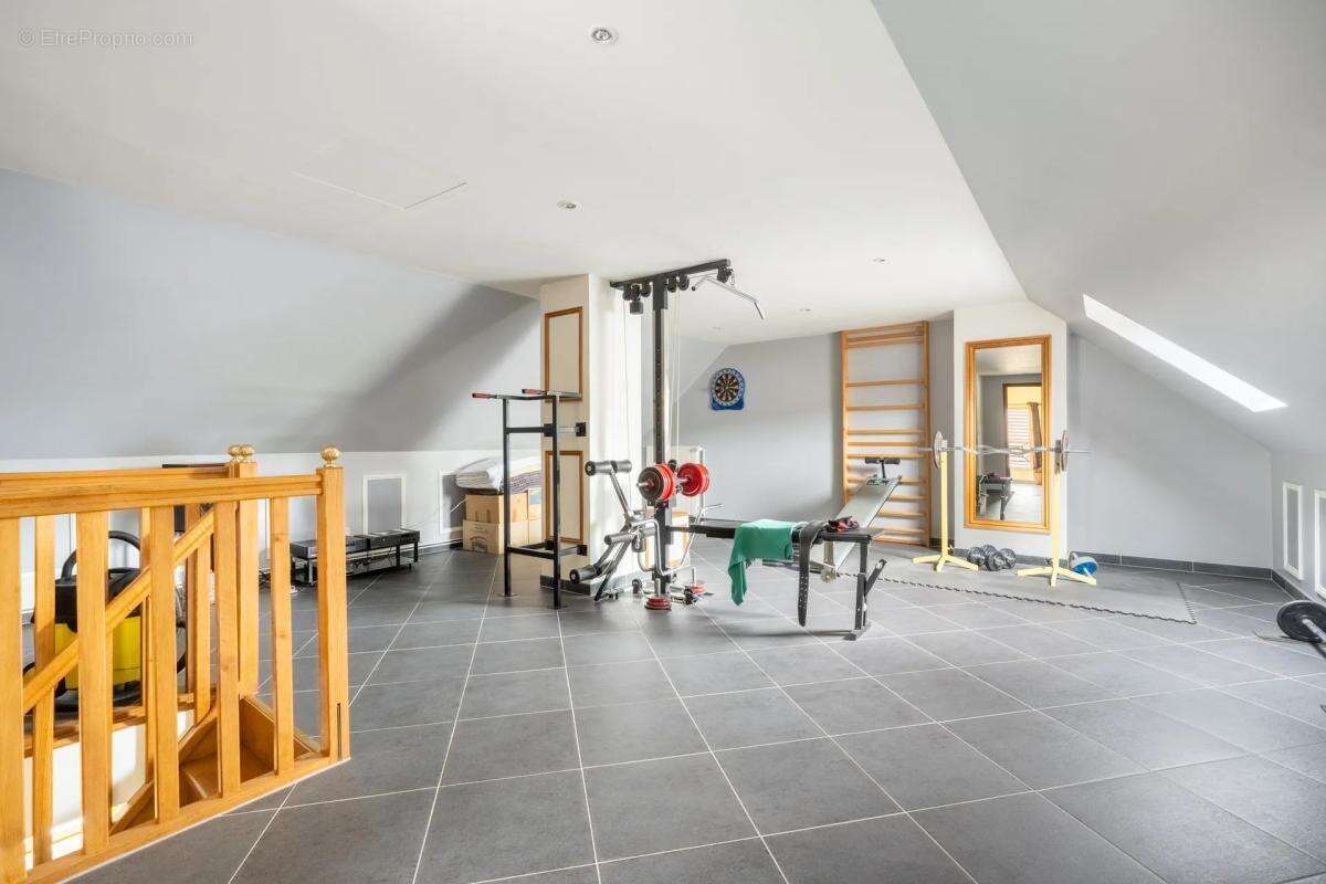 Appartement à PRESLES