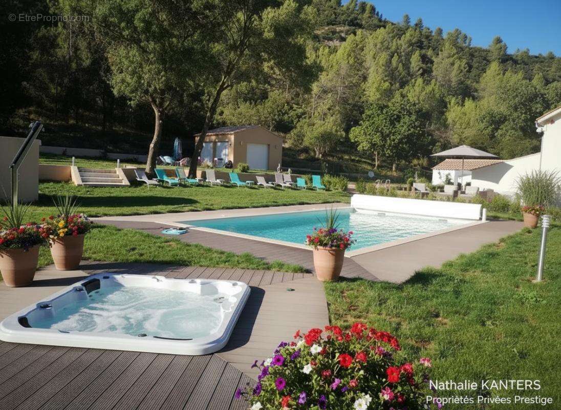 Maison à VINS-SUR-CARAMY
