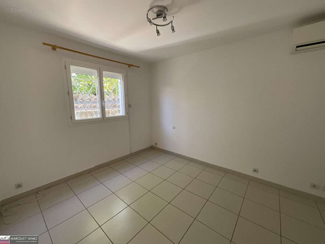 Maison à LIGNAN-SUR-ORB