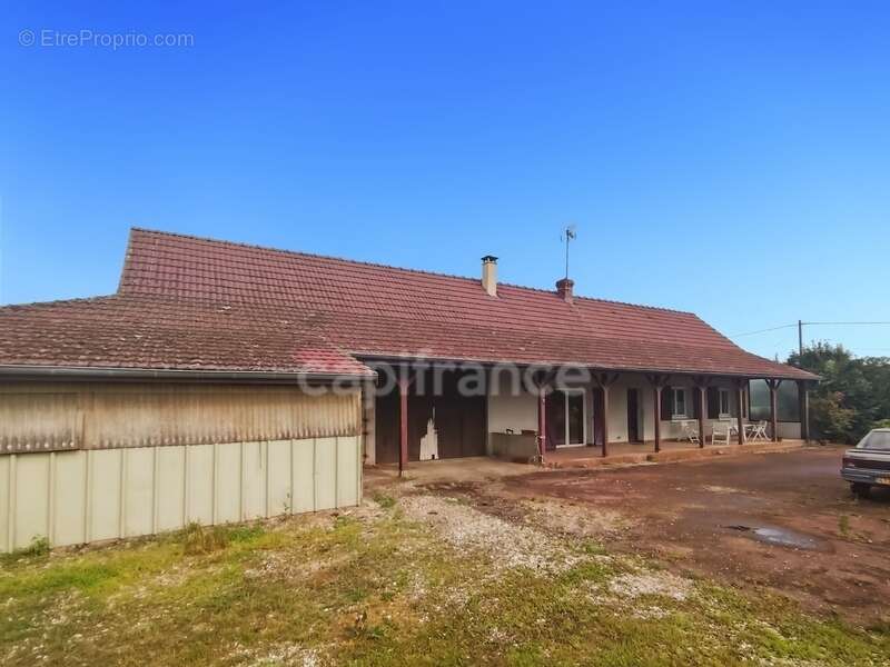 Maison à SAINT-GERMAIN-DU-PLAIN