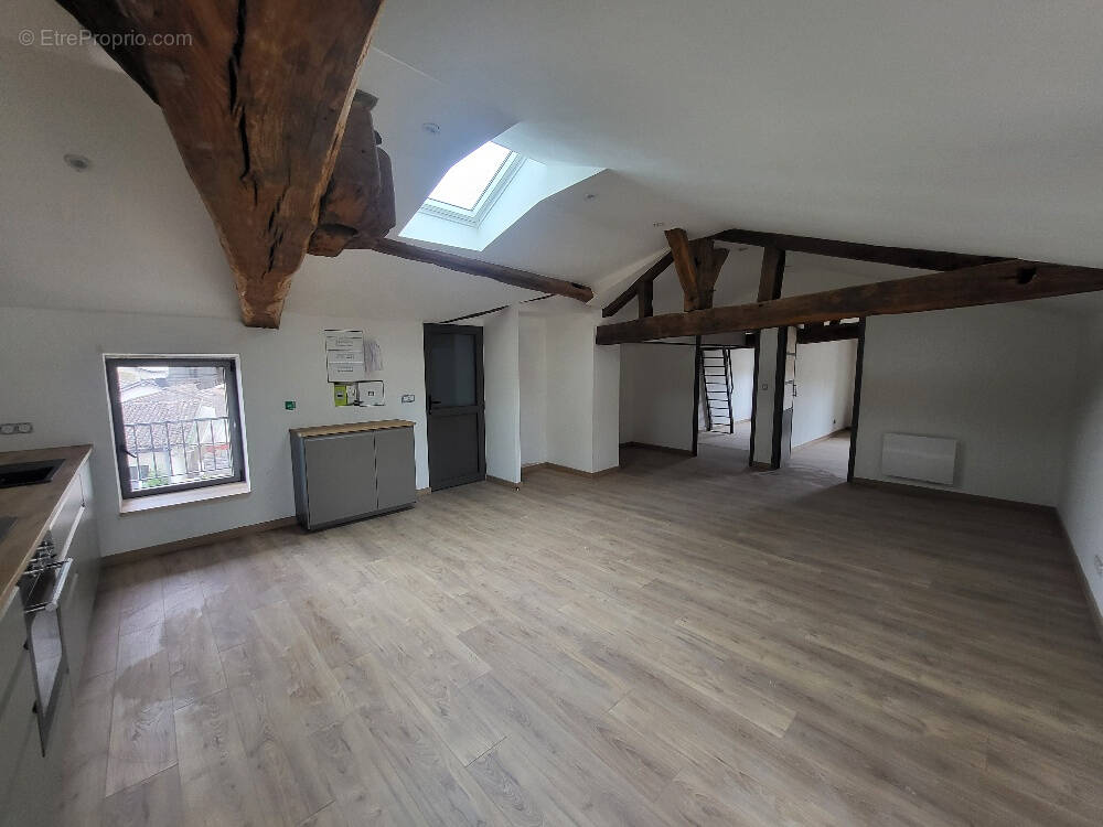 Appartement à CHATILLON-SUR-CHALARONNE