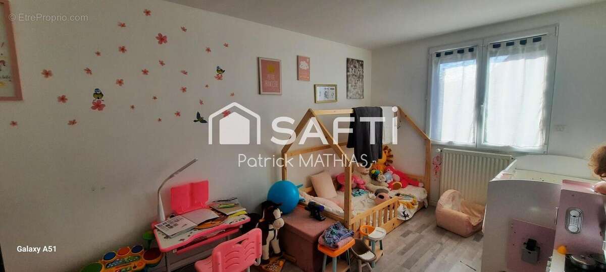 Photo 7 - Maison à VERON