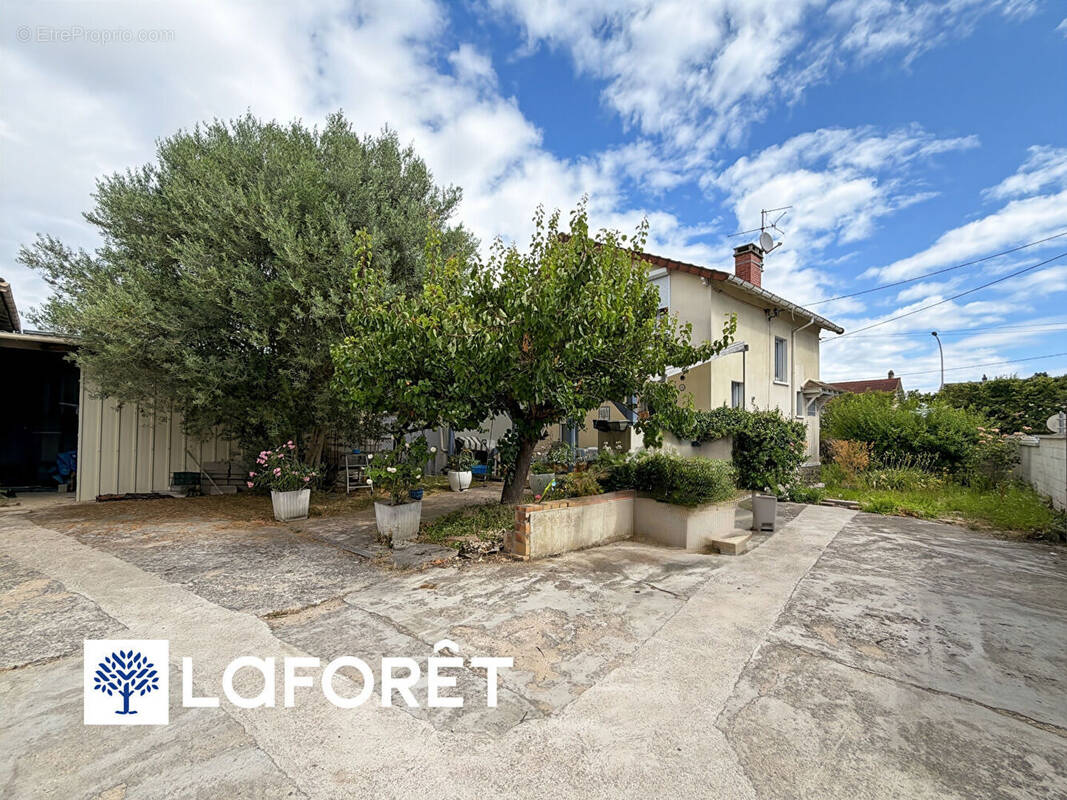 Maison 5 pièces à vendre à Ris Orangis - Réf. 5716 - photo 1