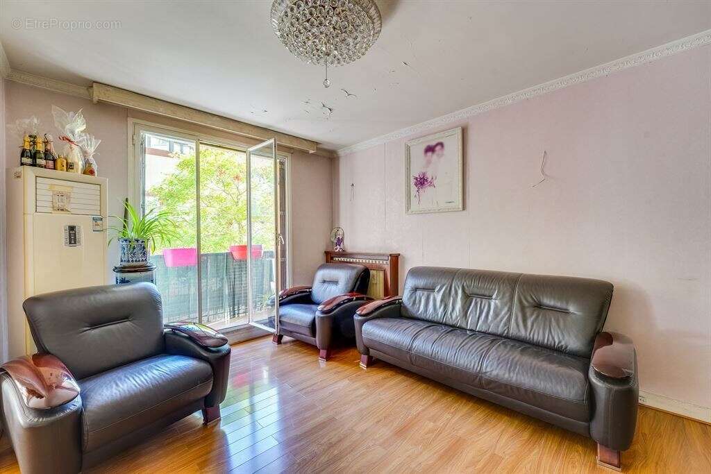 Appartement à PARIS-20E