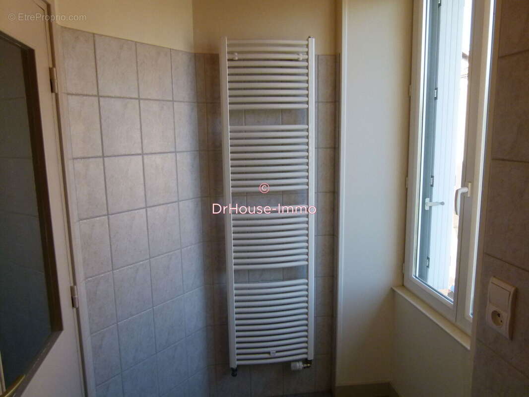 Maison 107 m² à Pouilly-Sous-Charlieu  - photo 6