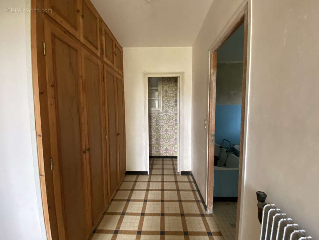 Maison à LONGUES-SUR-MER