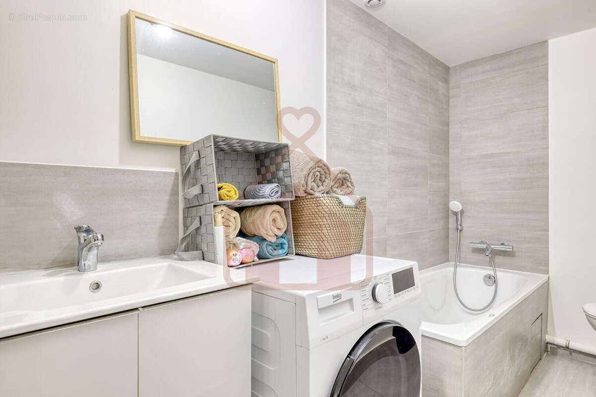 Appartement à IVRY-SUR-SEINE