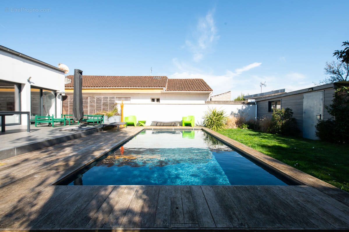 Maison à LE BOUSCAT