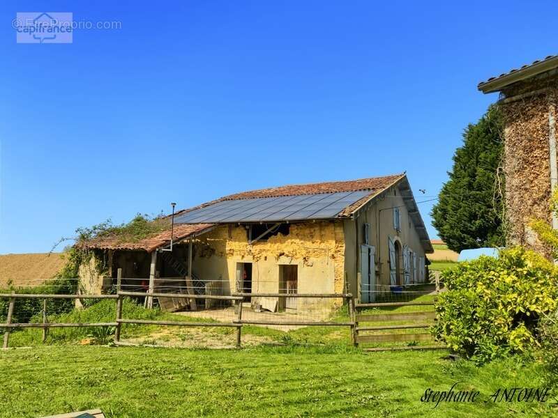 Propriété de caractère – 6,7 hectares – dépendances – ossages - photo 25