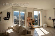 Appartement à LA CLUSE-ET-MIJOUX