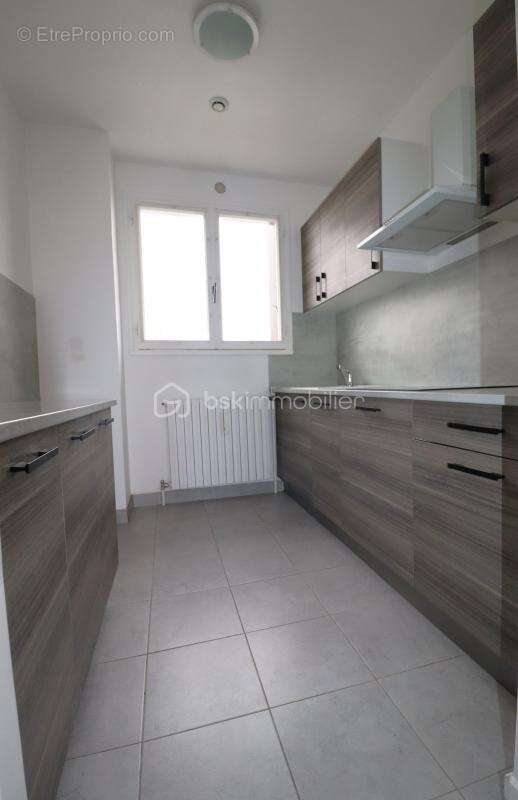 Appartement à MAROLLES-EN-HUREPOIX