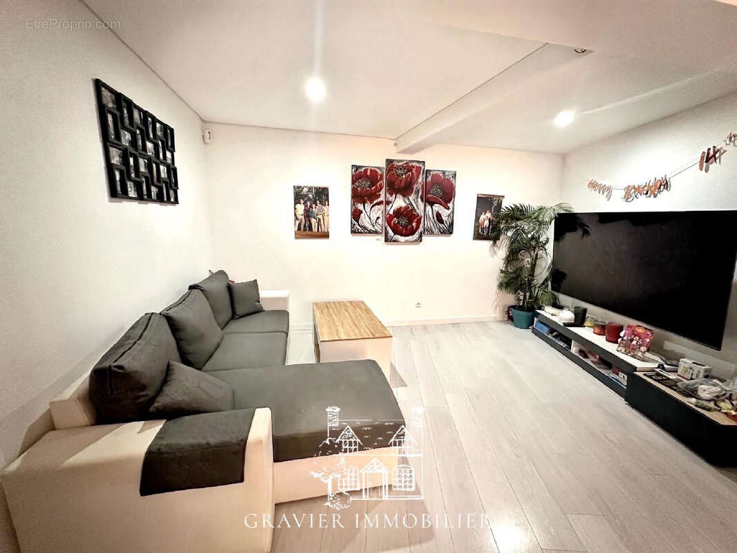 Maison à LA VALETTE-DU-VAR