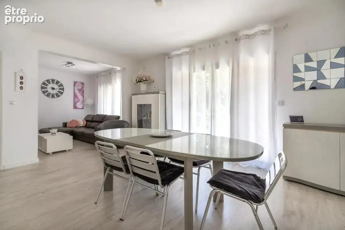 Carcès – villa familiale rénovée avec piscine - photo 3