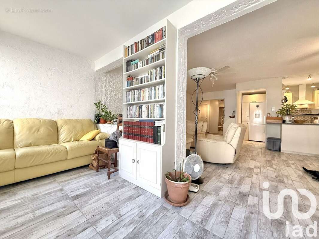 Photo 3 - Appartement à SAINT-LAURENT-DU-VAR