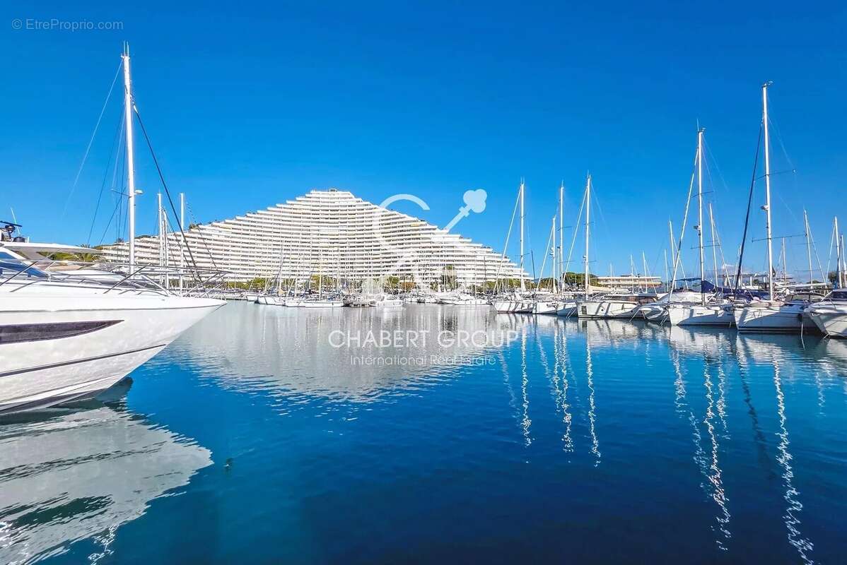 Appartement à VILLENEUVE-LOUBET
