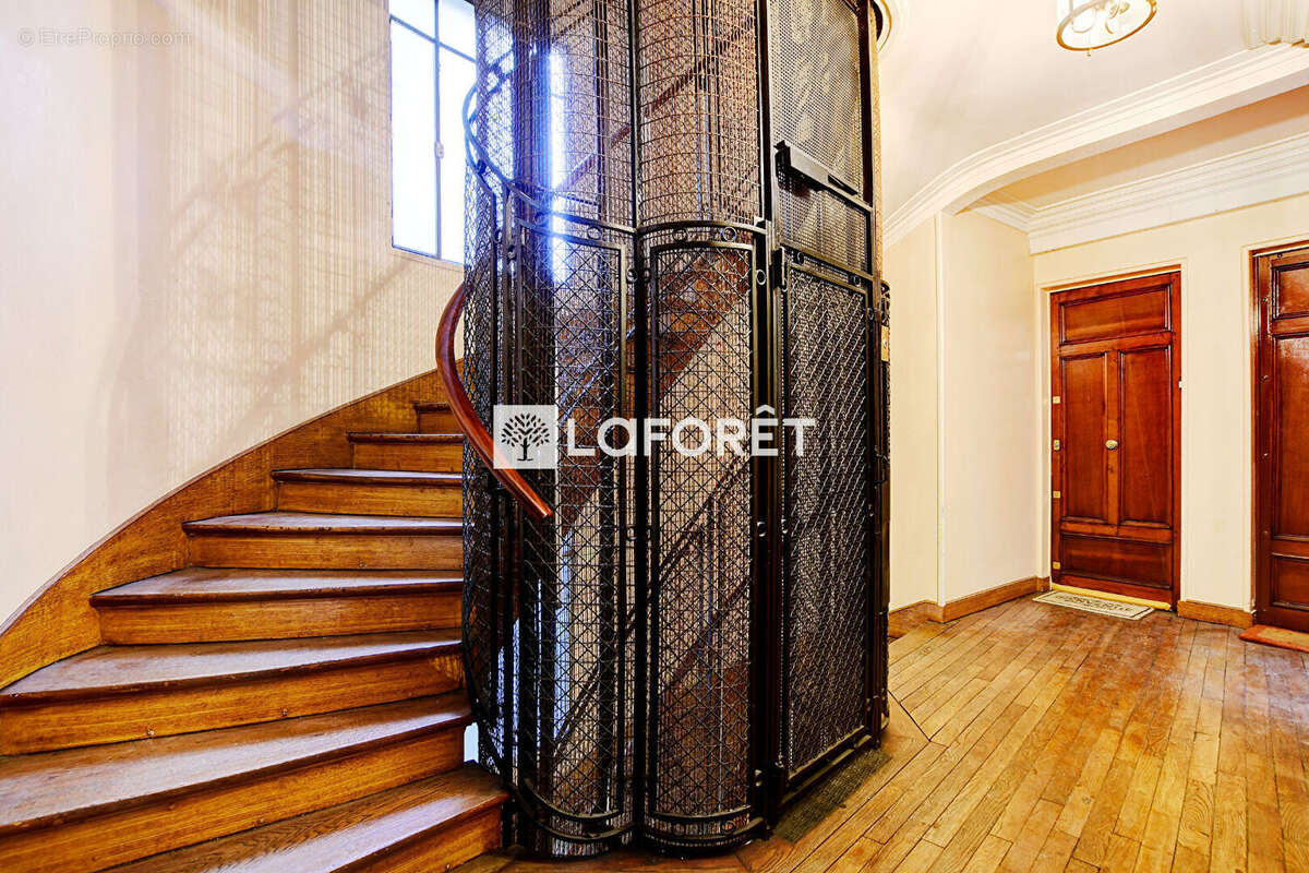 Appartement à PARIS-12E