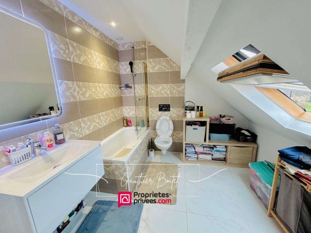 Maison à FONTENAY-TRESIGNY