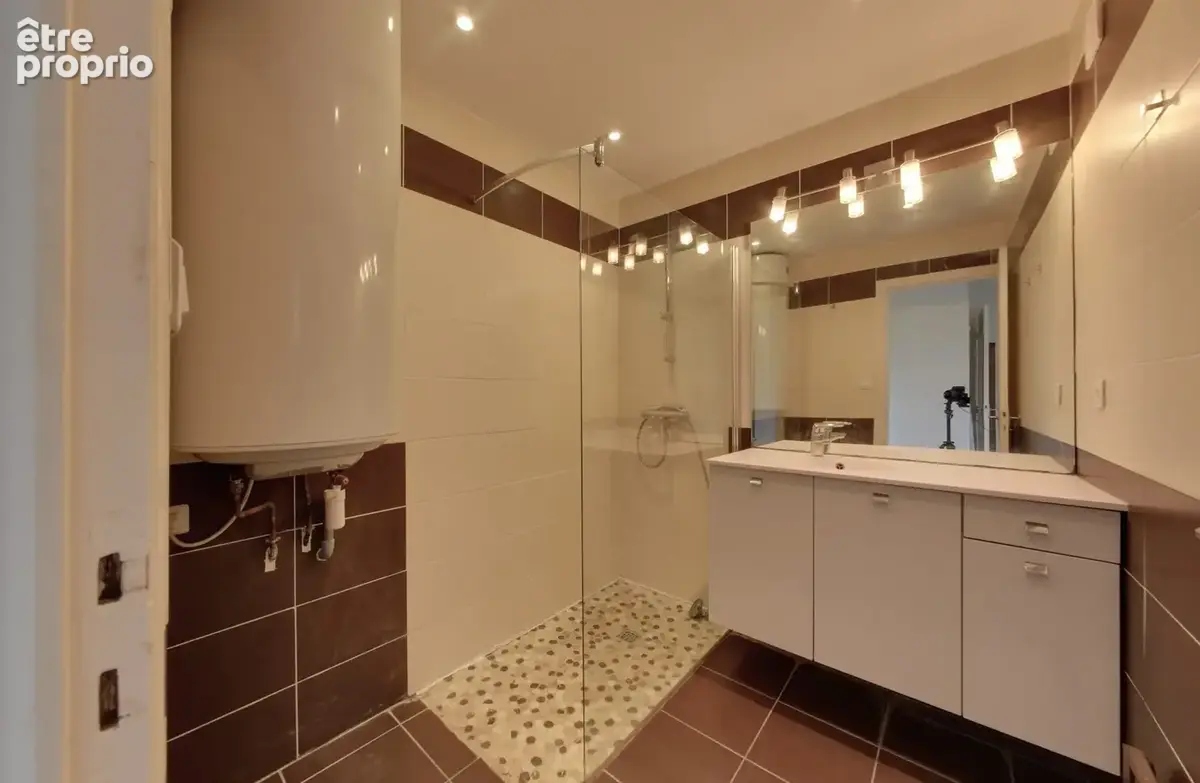 Appartement 76 m² à Grenoble  - photo 8