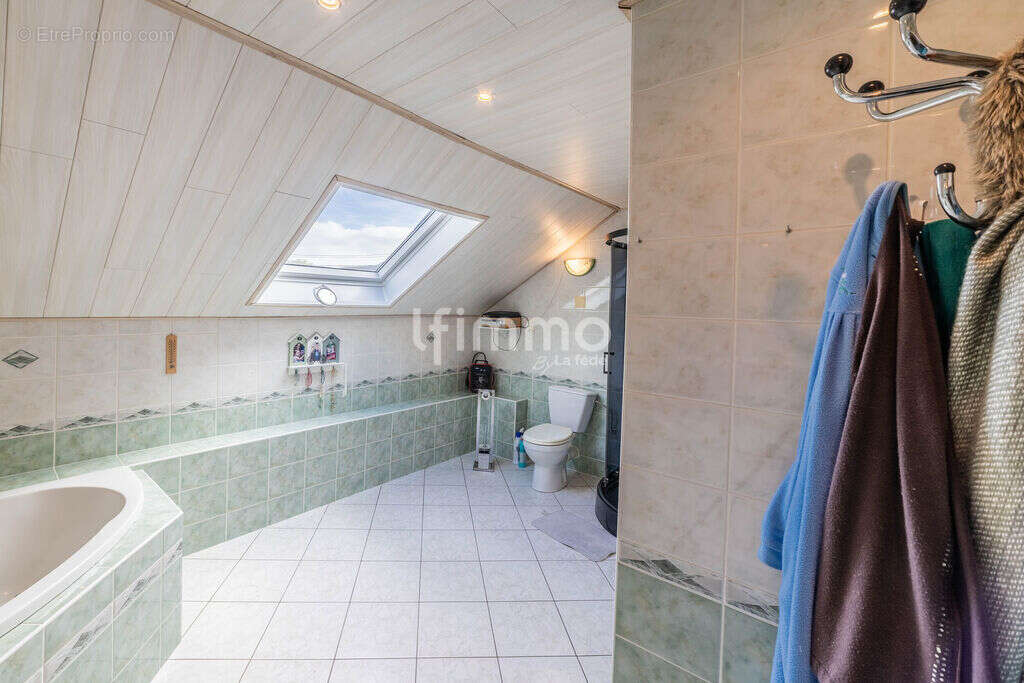 Maison mitoyenne, avec de jolies prestations - photo 7