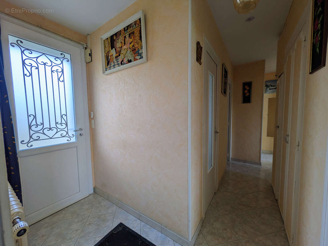 Maison à CHALETTE-SUR-LOING