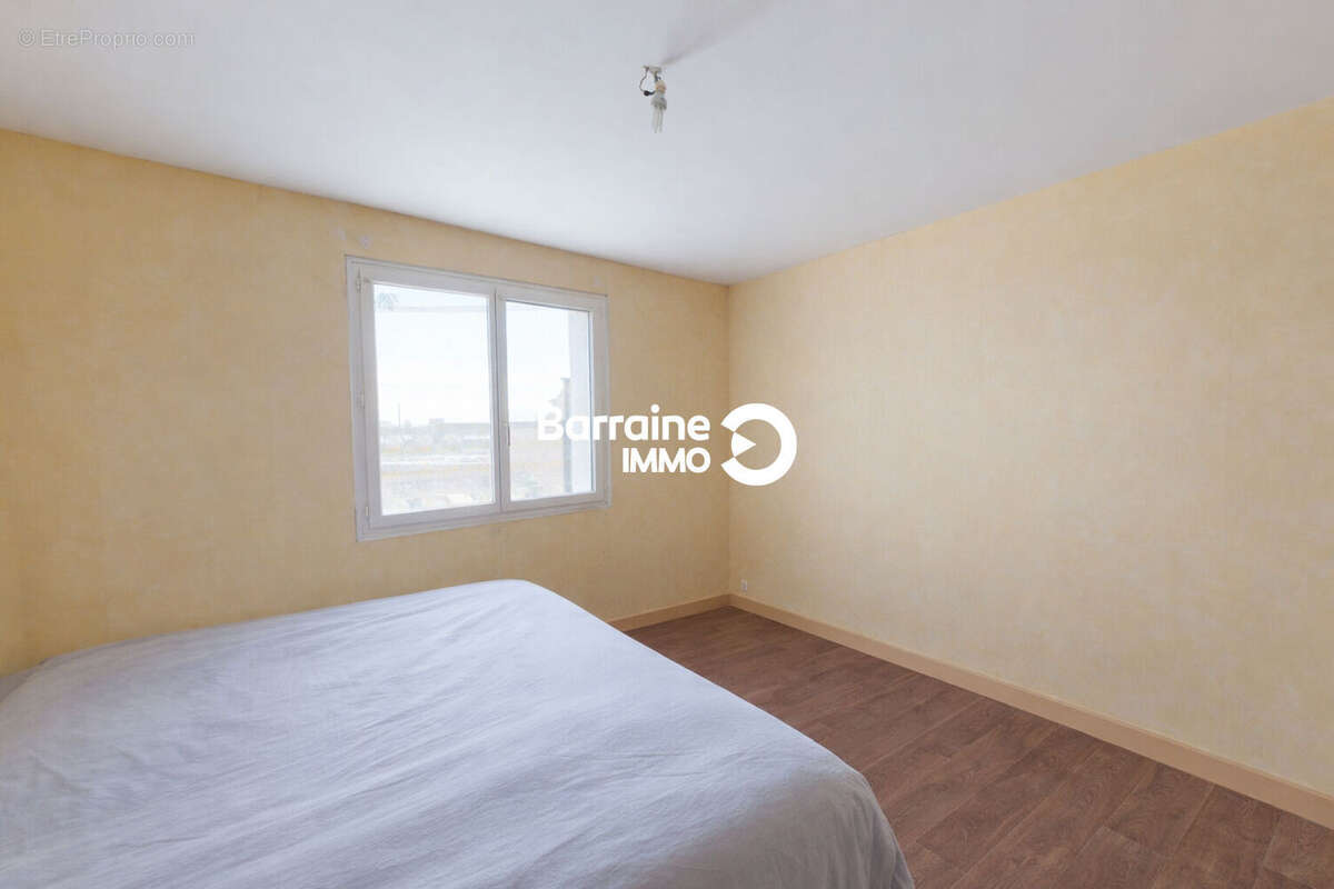 A vendre immeuble 250m² brest saint pierre 7 lots - photo 10