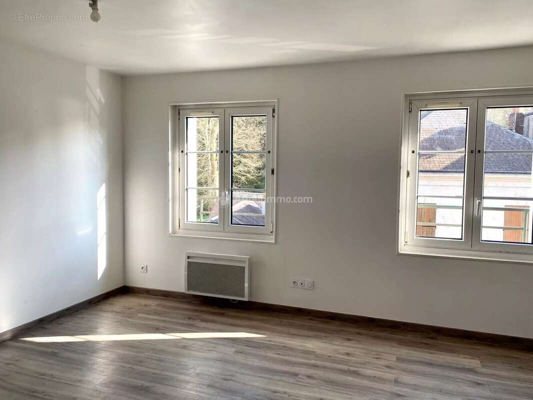 Appartement à CHATEAU-DU-LOIR