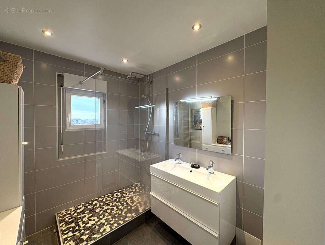 Appartement à CHARLEVILLE-MEZIERES