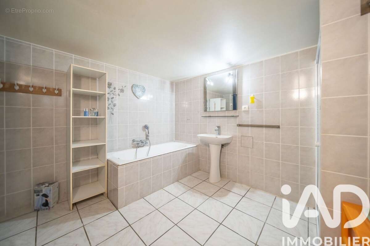 Photo 4 - Maison à AUDUN-LE-TICHE