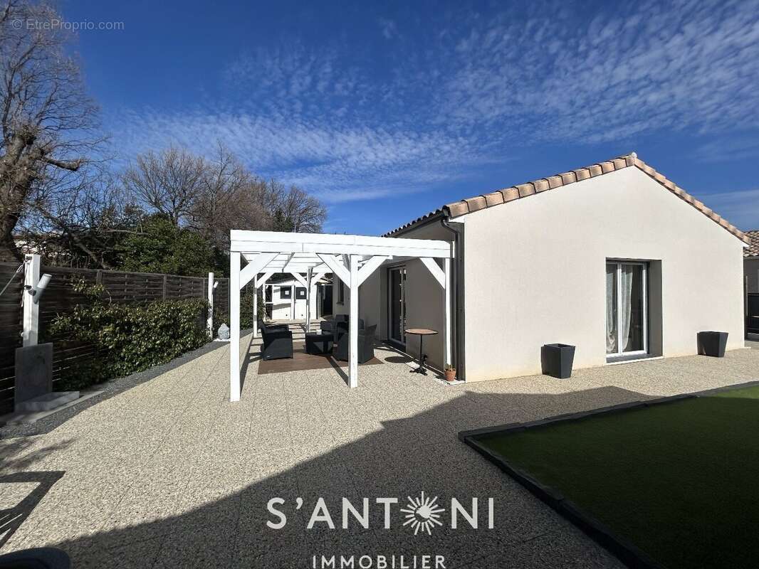 Maison à ESPONDEILHAN