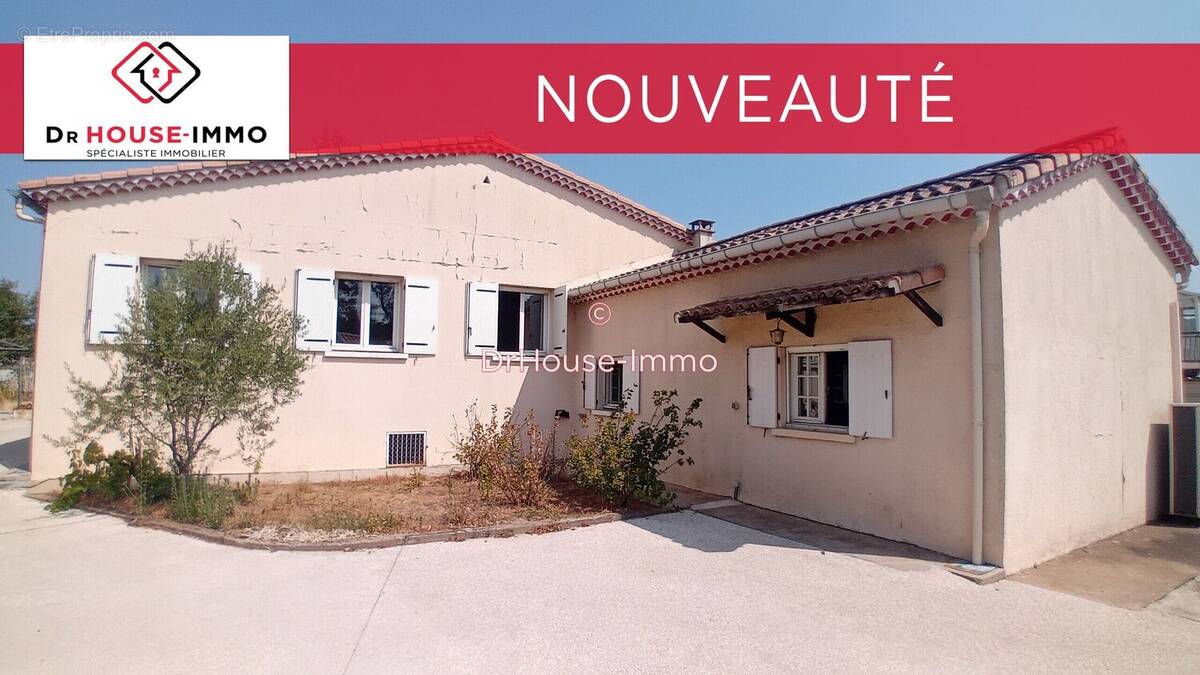 Maison à SAINT-JULIEN-LES-ROSIERS