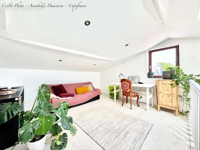 RIOM - EXCLUSIVITÉ – Maison de ville de caractère P6 entièrement rénovée avec jardin, abri et cave - photo 11