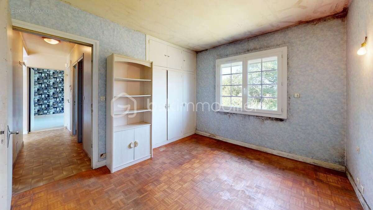 Maison sur sous sol à rénover sur un terrain de 5 761m² - photo 10